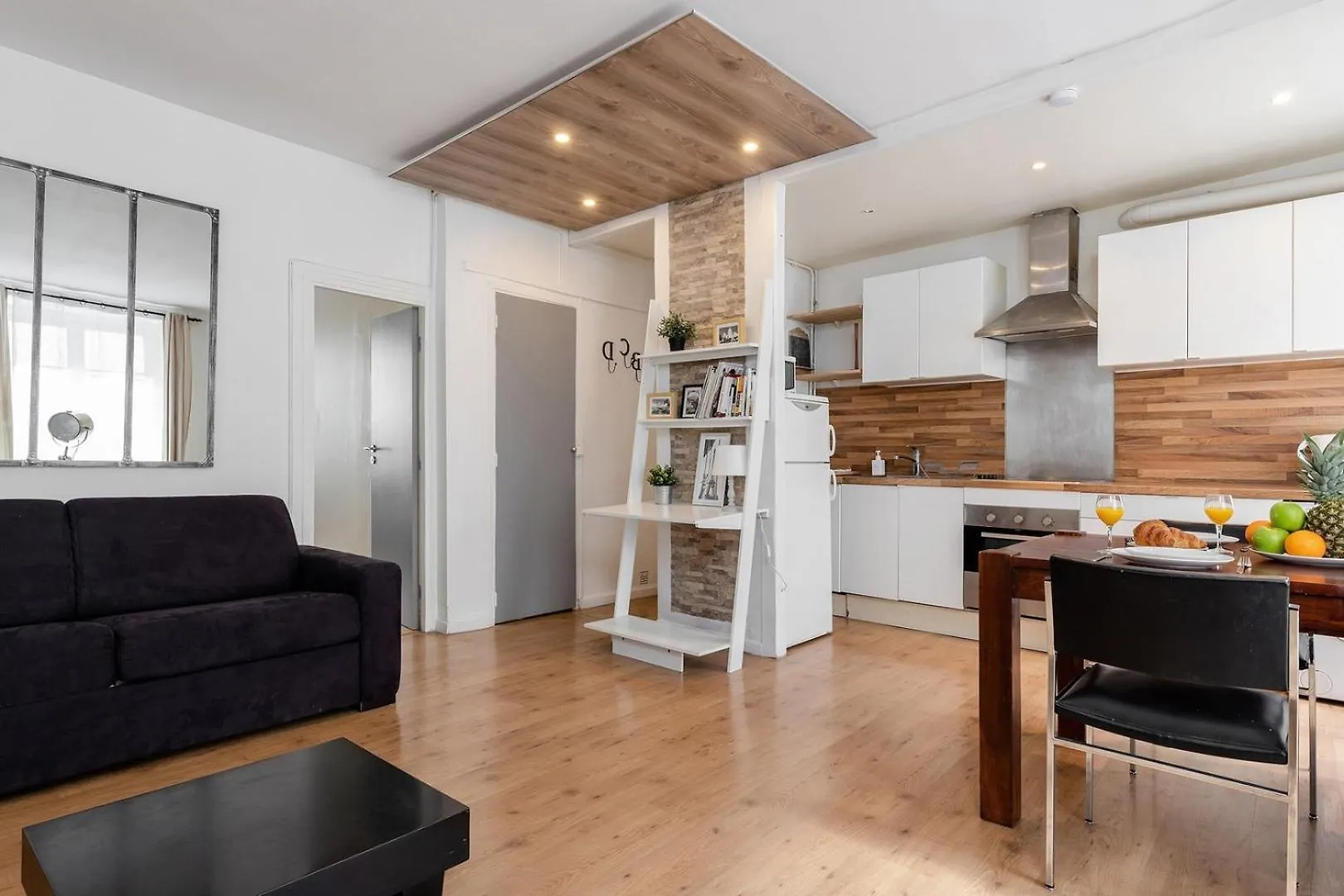 Bnbnook - Elegant 1Br Near Champ De Mars & Eiffel Paris 0*,  France